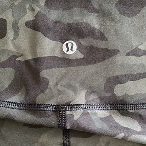 Lululemon leggings Army size 6 EUC